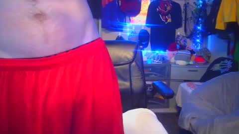 Snapshot of _redxxx chatting on December 19, 3:40 am REDxxx online show from December 19, 3:40 am