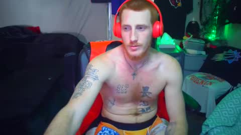 Snapshot of _redxxx chatting on December 25, 9:43 pm REDxxx online show from December 25, 9:43 pm