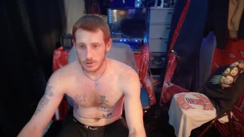 Snapshot of _redxxx chatting on January 19, 10:39 pm REDxxx online show from January 19, 10:39 pm