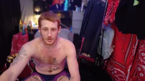 Snapshot of _redxxx chatting on January 25, 12:06 am REDxxx online show from January 25, 12:06 am