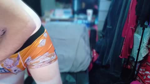 Snapshot of _redxxx chatting on February 5, 2:08 am REDxxx online show from February 5, 2:08 am