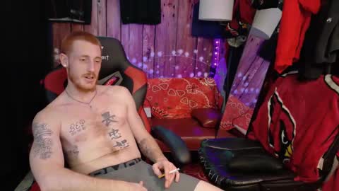 Snapshot of _redxxx chatting on March 1, 7:08 am REDxxx online show from March 1, 7:08 am