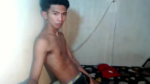 _rellvanxx online show from December 19, 12:39 am