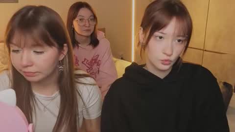 LISSAPVT IS OPEN online show from March 22, 3:48 pm