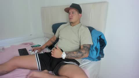 Roberto online show from December 5, 1:06 pm