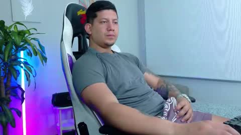 Roberto online show from February 4, 12:22 pm