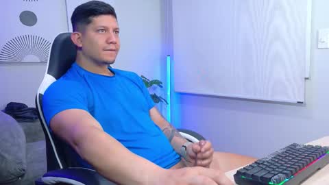 Roberto online show from March 4, 12:11 pm