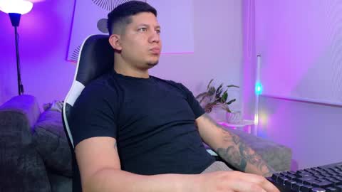 Roberto online show from April 3, 12:36 pm