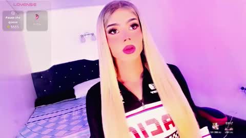 Rose De Witt online show from November 14, 7:34 pm