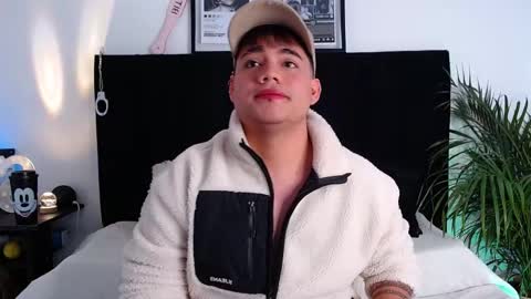 Sam online show from November 27, 7:05 pm