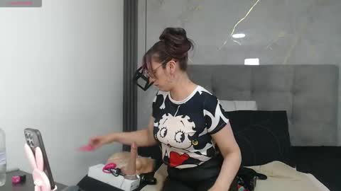 Snapshot of _samaanta_ chatting on February 11, 8:14 pm Samanta online show from February 11, 8:14 pm