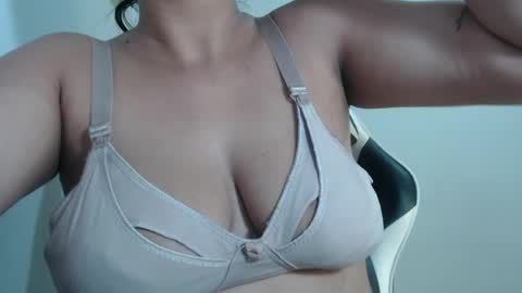 _samantha_fox19 online show from April 5, 3:20 pm