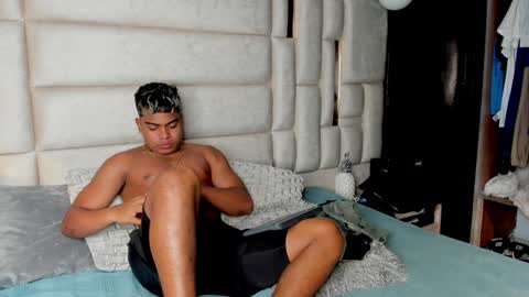 _sammy_ice online show from February 6, 1:21 pm