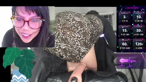 _sarah_escobar online show from December 31, 8:59 am