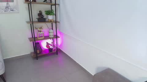 Sassy Girl online show from April 14, 6:25 pm