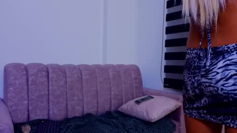 Scarlett online show from December 3, 5:48 am