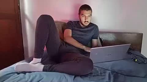 Snapshot of _sebas69 chatting on November 16, 1:49 pm _sebas69 online show from November 16, 1:49 pm