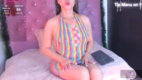 Snapshot of _sexbunny_ chatting on December 24, 6:11 am _sexbunny_ online show from December 24, 6:11 am
