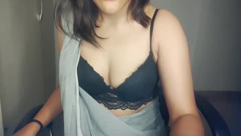 Snapshot of _shalini_0 chatting on September 28, 4:01 pm _shalini_0 online show from September 28, 4:01 pm