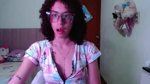 Snapshot of _shanellxxx chatting on February 2, 11:03 pm _shanellxxx online show from February 2, 11:03 pm