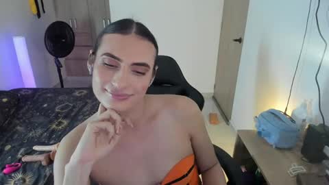 Shantall online show from May 14, 5:03 am