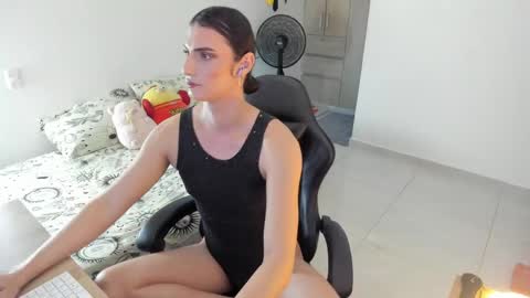 Shantall online show from May 26, 12:39 am