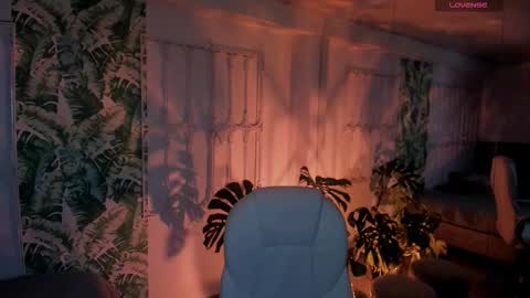 _sharlotte777 online show from February 13, 1:18 pm