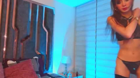 _silvia_vega_ online show from May 31, 1:03 am