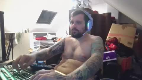 _smiley_bear27 online show from December 5, 10:02 am