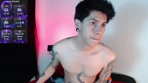 Snapshot of _snakee_ chatting on July 14, 2:05 am _snakee_ online show from July 14, 2:05 am