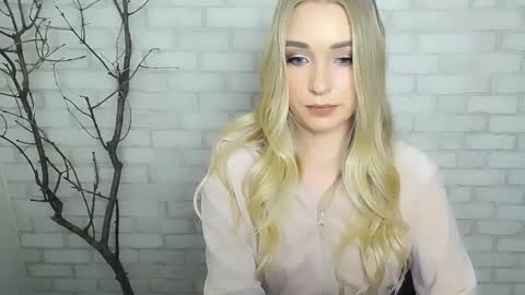 Snapshot of _snow_queen__ chatting on December 5, 11:07 pm Rachel online show from December 5, 11:07 pm