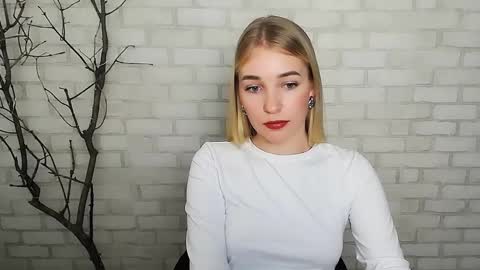 Snapshot of _snow_queen__ chatting on December 7, 5:31 pm Rachel online show from December 7, 5:31 pm