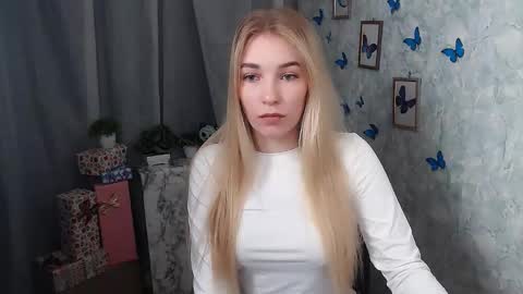 Snapshot of _snow_queen__ chatting on December 9, 10:54 am Rachel online show from December 9, 10:54 am