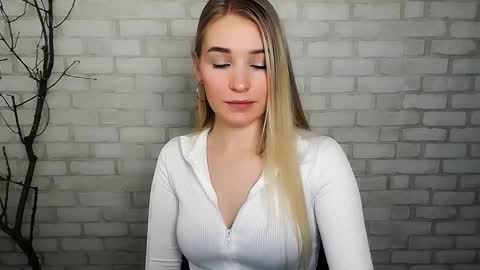 Snapshot of _snow_queen__ chatting on December 27, 4:54 pm Rachel online show from December 27, 4:54 pm