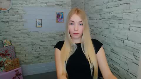 Snapshot of _snow_queen__ chatting on January 12, 12:12 pm Rachel online show from January 12, 12:12 pm