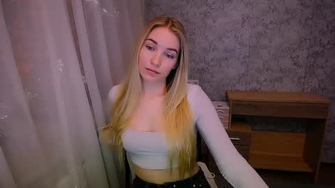 Snapshot of _snow_queen__ chatting on January 14, 1:17 pm Rachel online show from January 14, 1:17 pm