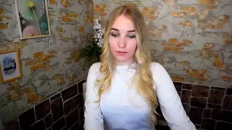 Snapshot of _snow_queen__ chatting on February 18, 5:21 pm Rachel online show from February 18, 5:21 pm