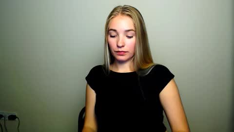 Snapshot of _snow_queen__ chatting on October 13, 7:14 pm Rachel online show from October 13, 7:14 pm