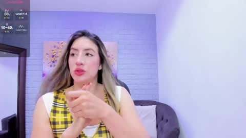 Snapshot of _sofia_cruz chatting on May 6, 7:30 pm 640 200 online show from May 6, 7:30 pm