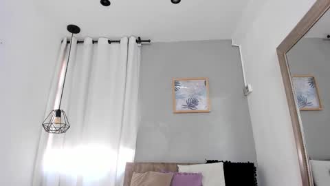 Snapshot of _sofia_cruz chatting on May 31, 12:23 pm 640 200 online show from May 31, 12:23 pm