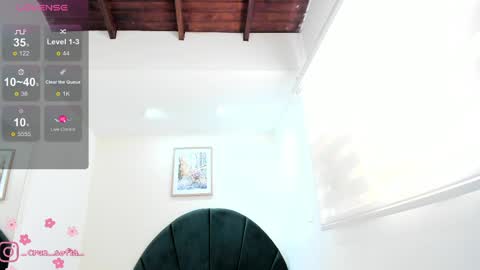 Snapshot of _sofia_cruz chatting on June 8, 5:46 pm 640 200 online show from June 8, 5:46 pm