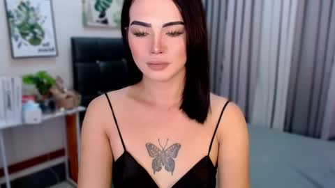 _sophie_69 online show from November 13, 6:23 am