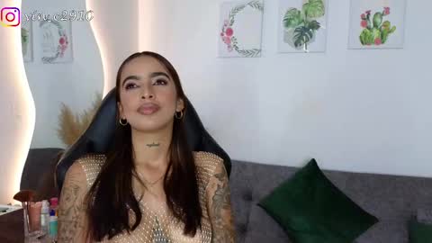 Snapshot of _sophiebrown__ chatting on January 12, 3:49 am Andrea The Next Stream Wednesday online show from January 12, 3:49 am