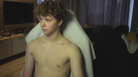 OLIVERpvt is open online show from February 19, 4:12 am