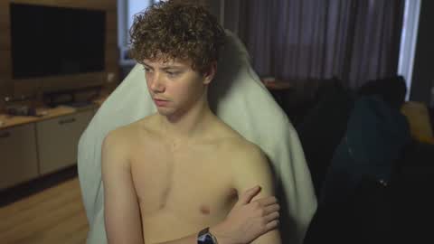 OLIVERpvt is open online show from February 20, 4:07 am