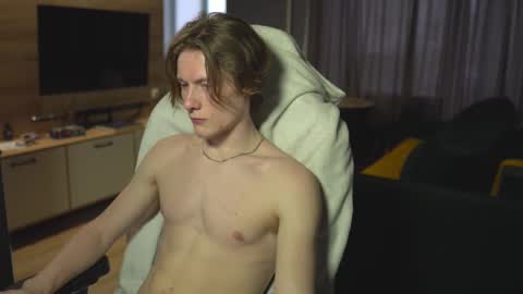 OLIVERpvt is open online show from February 28, 3:59 am