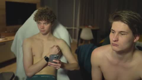 OLIVERpvt is open online show from March 6, 3:13 pm