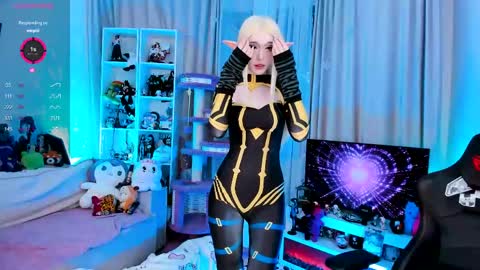Snapshot of _sparkland_ chatting on May 10, 8:36 pm Emy and MilkyCute today MY TG CHANNEL online show from May 10, 8:36 pm