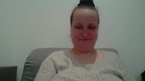 Melisa online show from October 9, 3:04 am