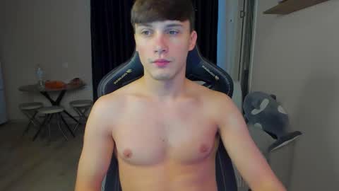 Snapshot of _stager_ chatting on December 22, 8:00 am MARKPVT IS OPEN online show from December 22, 8:00 am